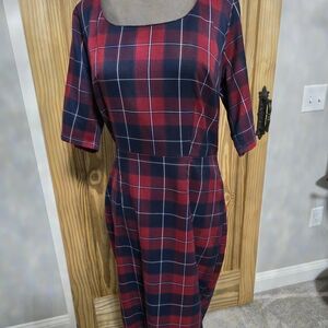 Elegant Plaid Midi Dress in Red and Blue
